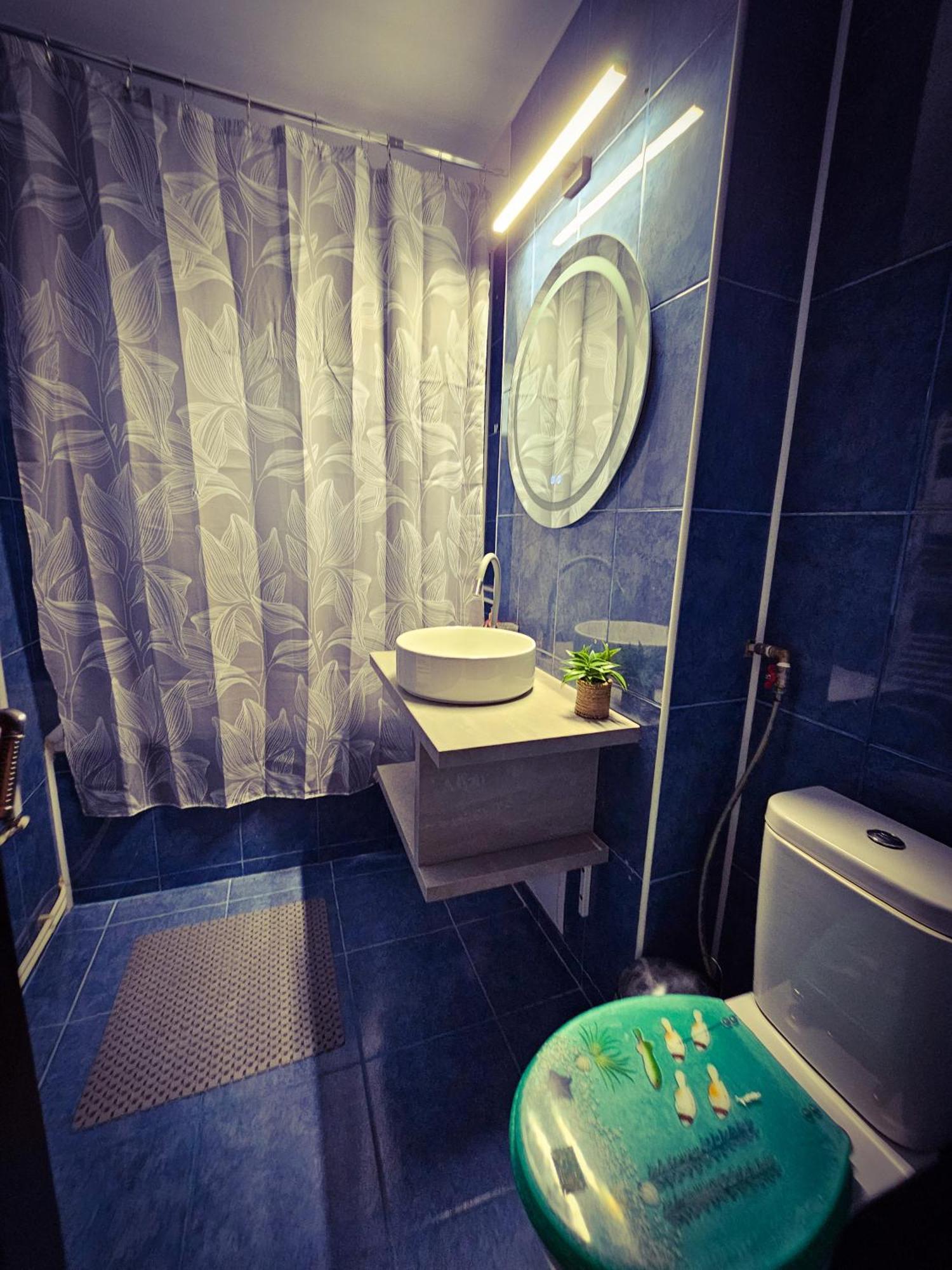 Mony Apartaments Roman Exterior foto